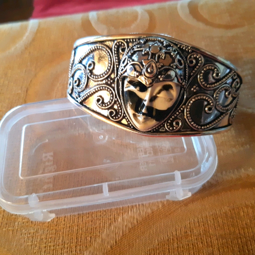 Cuff Bracelet